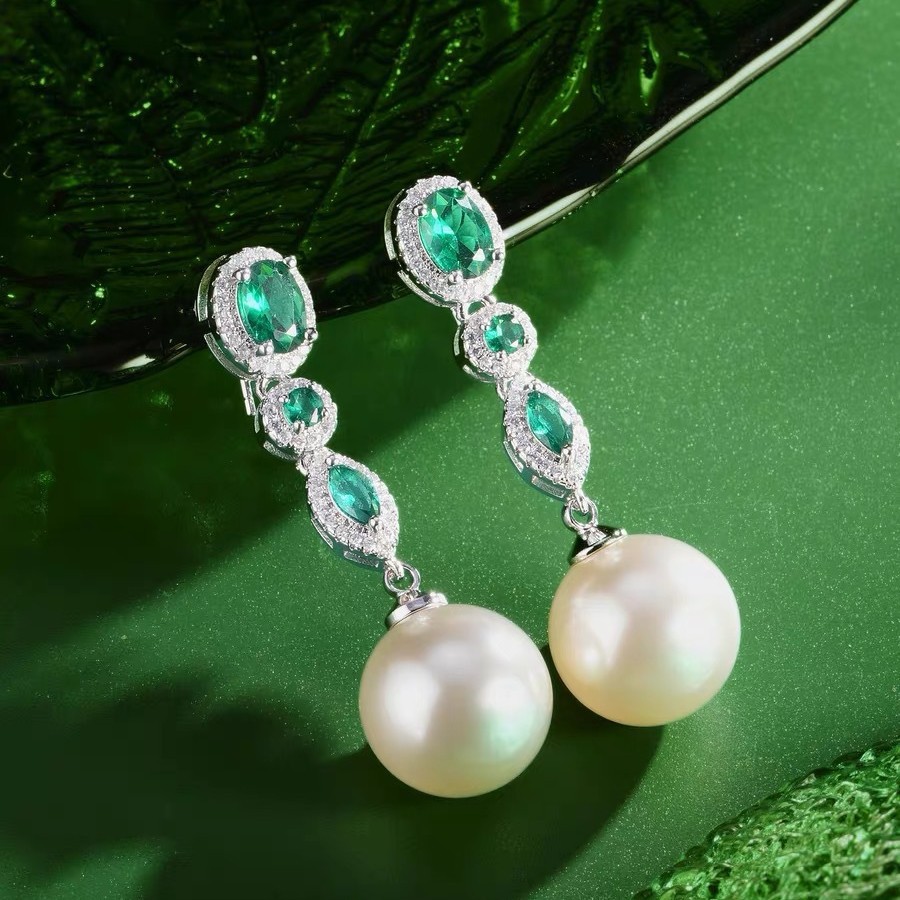 铜合金仿珍珠耳饰 优雅气质复古宫廷绿宝珍珠耳环高级感国风耳饰