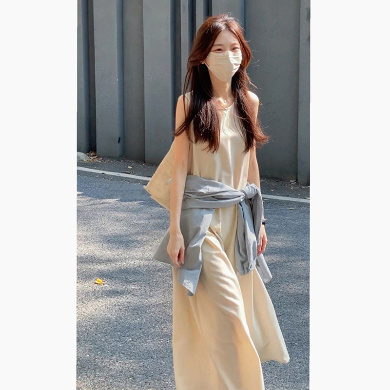 奶油感背心裙女休闲慵懒宽松连衣裙夏季无袖大摆简约裙子女