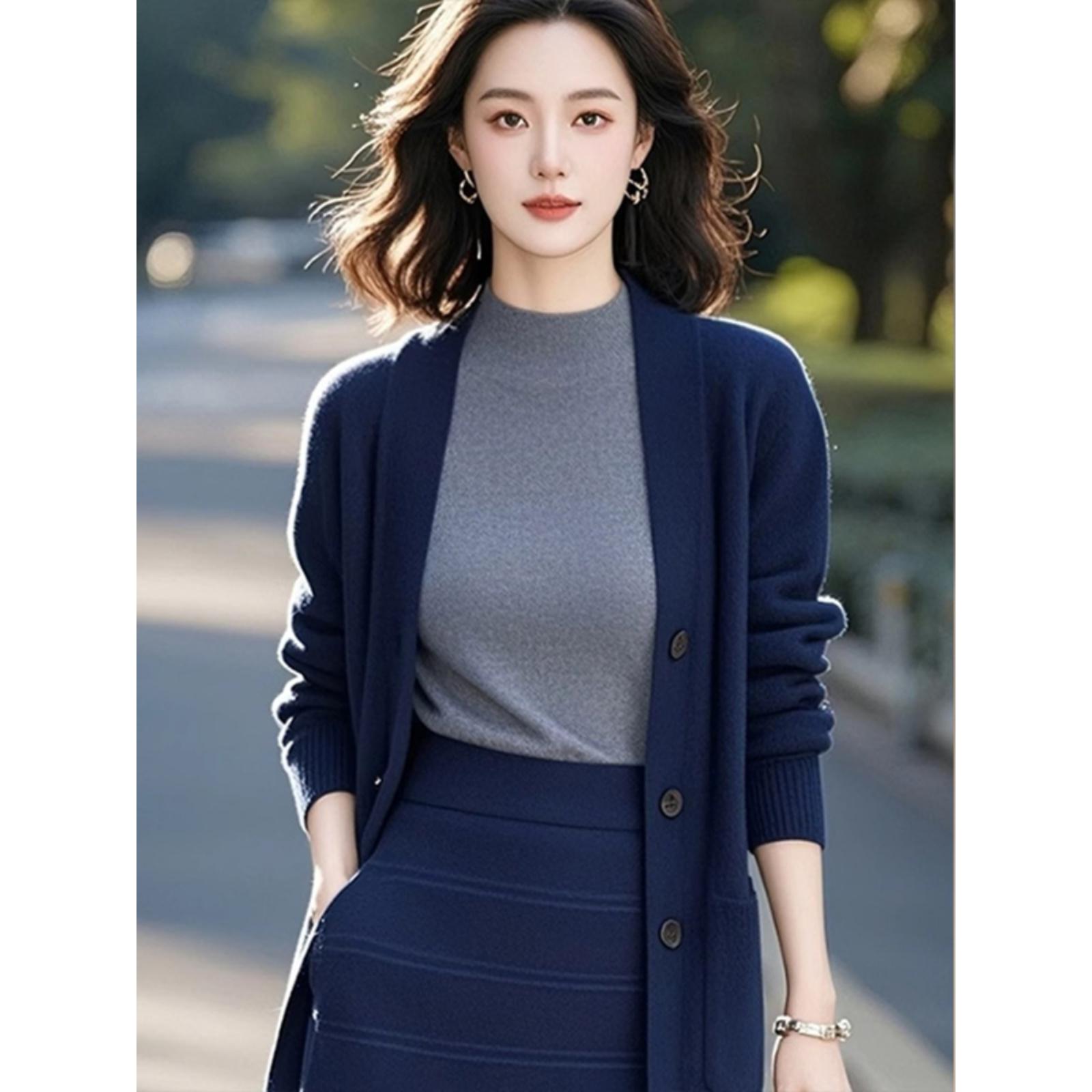 深蓝色毛衣针织开衫春季女2025新款韩系软糯慵懒风独特超好看上衣