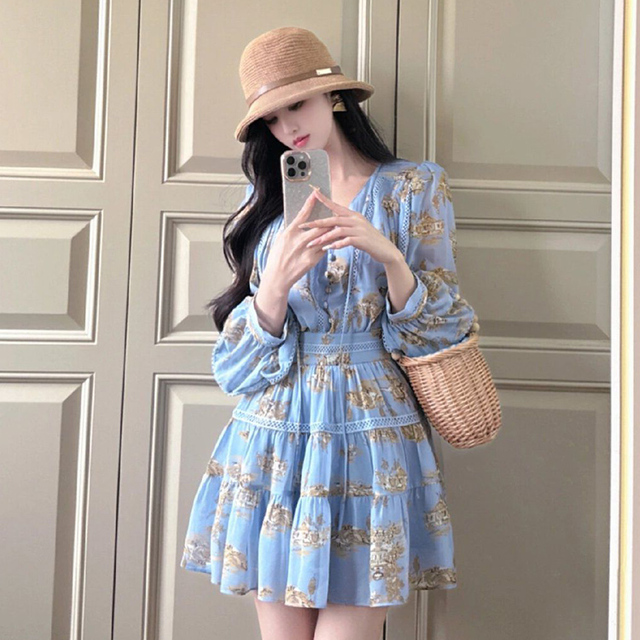 微胖法式浪漫碎花v领雪纺衬衫女春夏大码气质蛋糕短裙裤度假套装