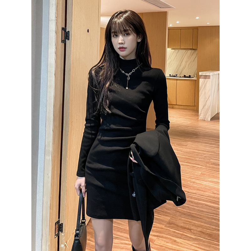 【专属价】半高领连衣裙女2025新款显瘦小个子包臀打底内搭秋冬裙子