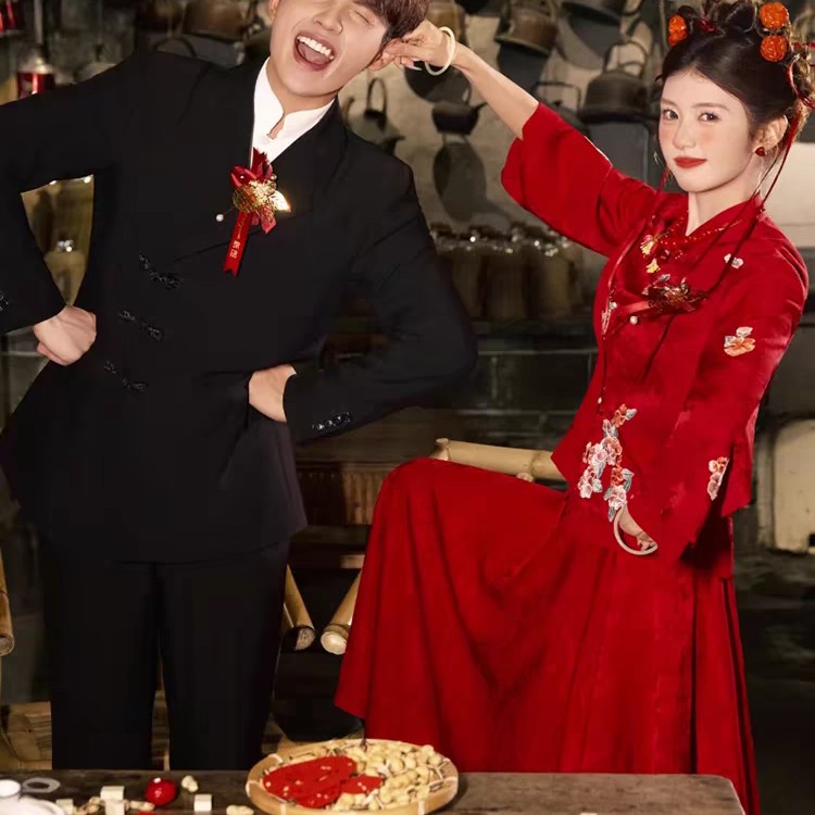 新中式红色旗袍敬酒服新娘秀禾孕妇订婚礼服大码秋冬结婚回门便装