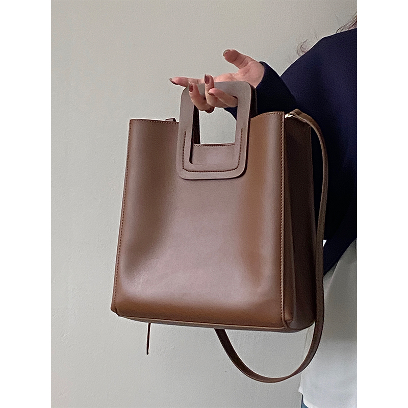 鹿子2025小众设计新款女包春夏复古手复古气秋复古菱格链条女包