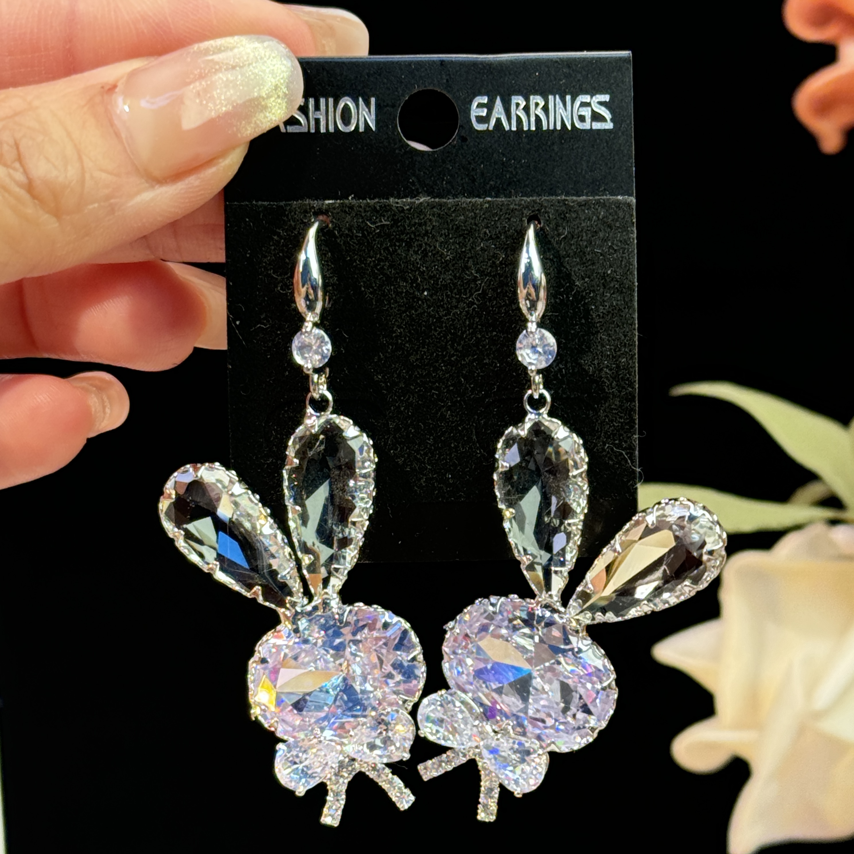 铜合金耳饰 兔子】超闪锆石兔子耳环气质轻奢时尚甜美耳钩可爱重工