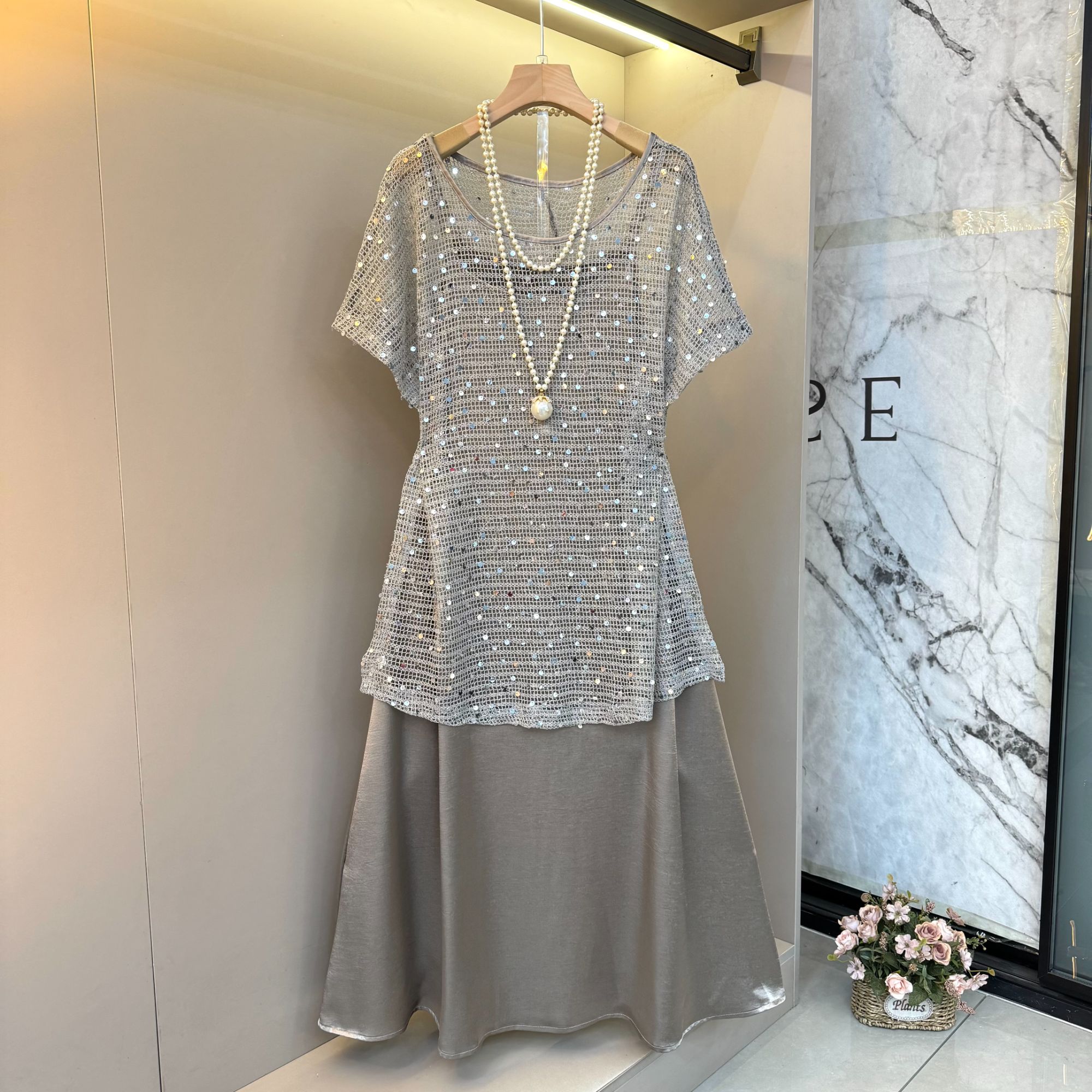 新款时尚百搭显瘦宽松亮片网衫搭配吊带连衣裙套装9777