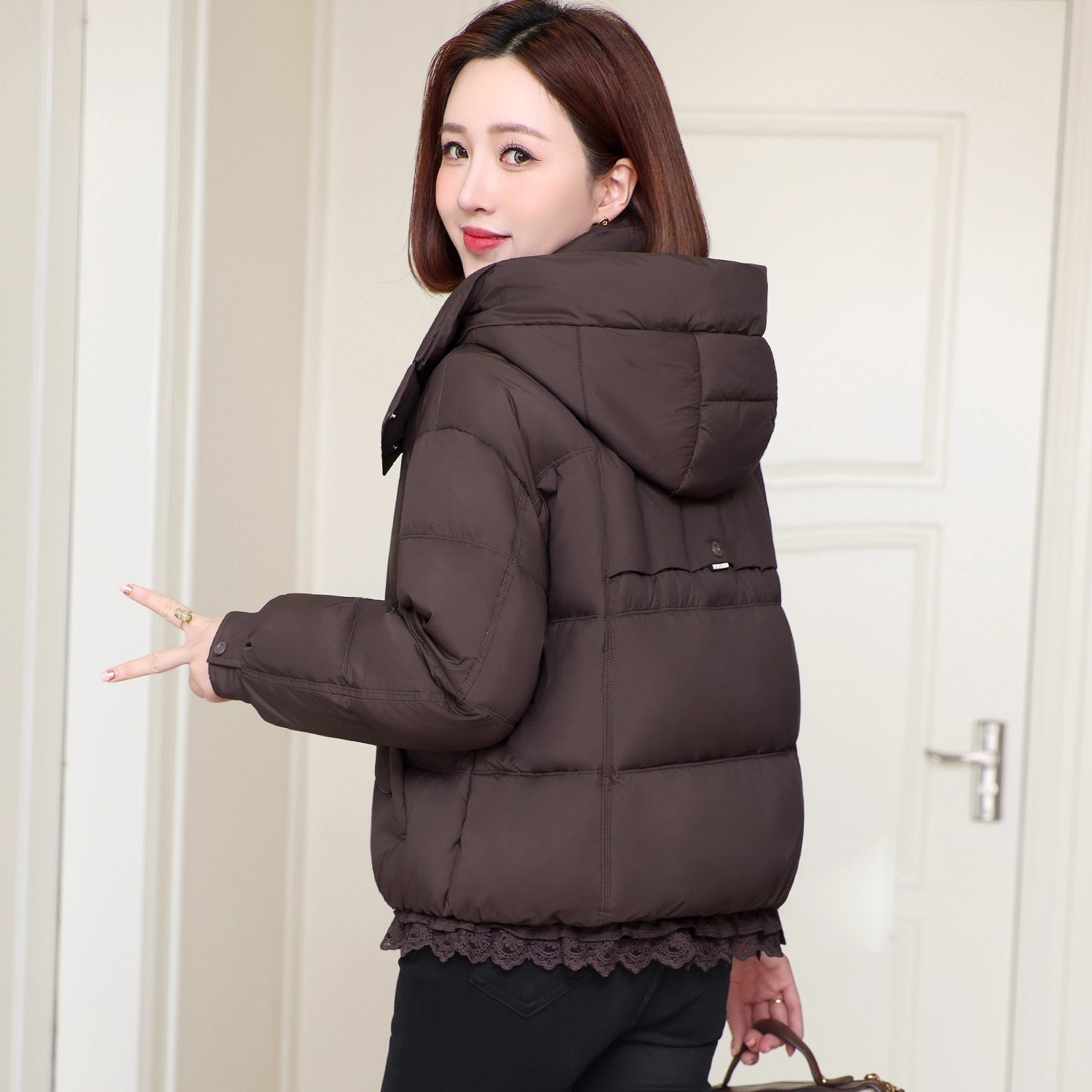 2025新款爆款羽绒服短款女正品冬季小个子女款洋气保暖加厚外套