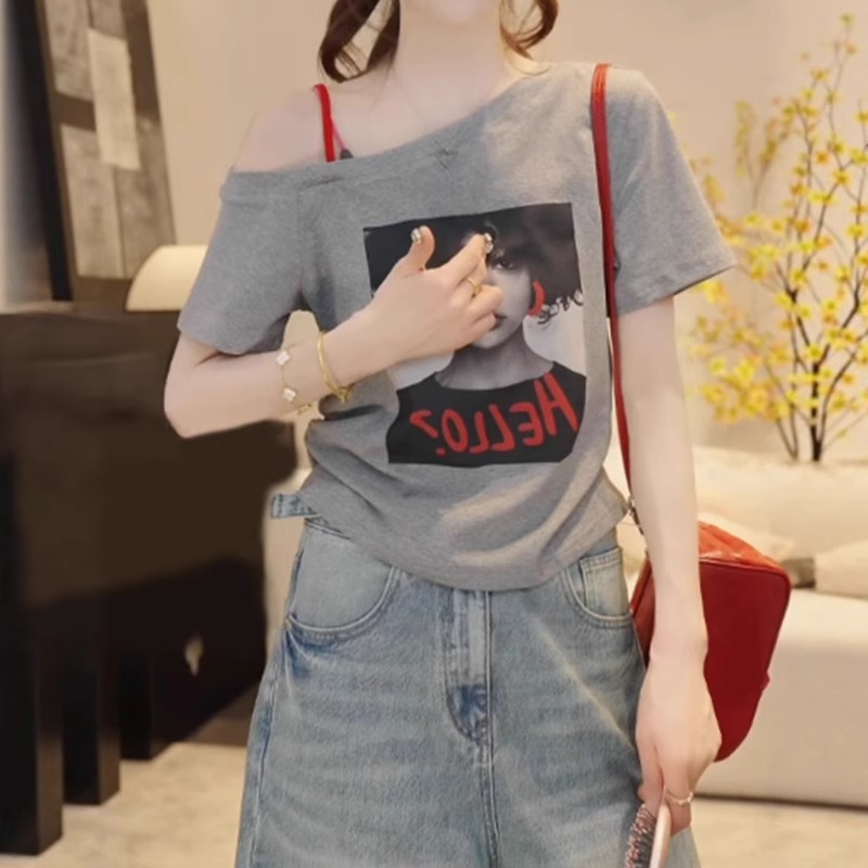 宽松显瘦不规则上衣大码胖mm夏季新款气质美式印花斜肩短袖T恤女