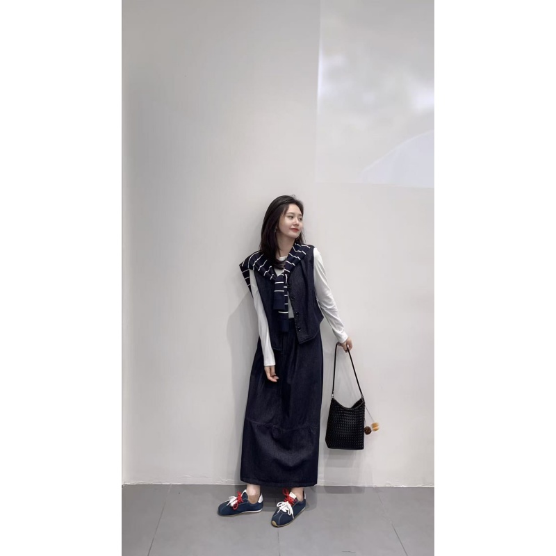秋季新款复古松弛感T恤韩系条纹披肩牛仔马甲气质减龄半身裙套装