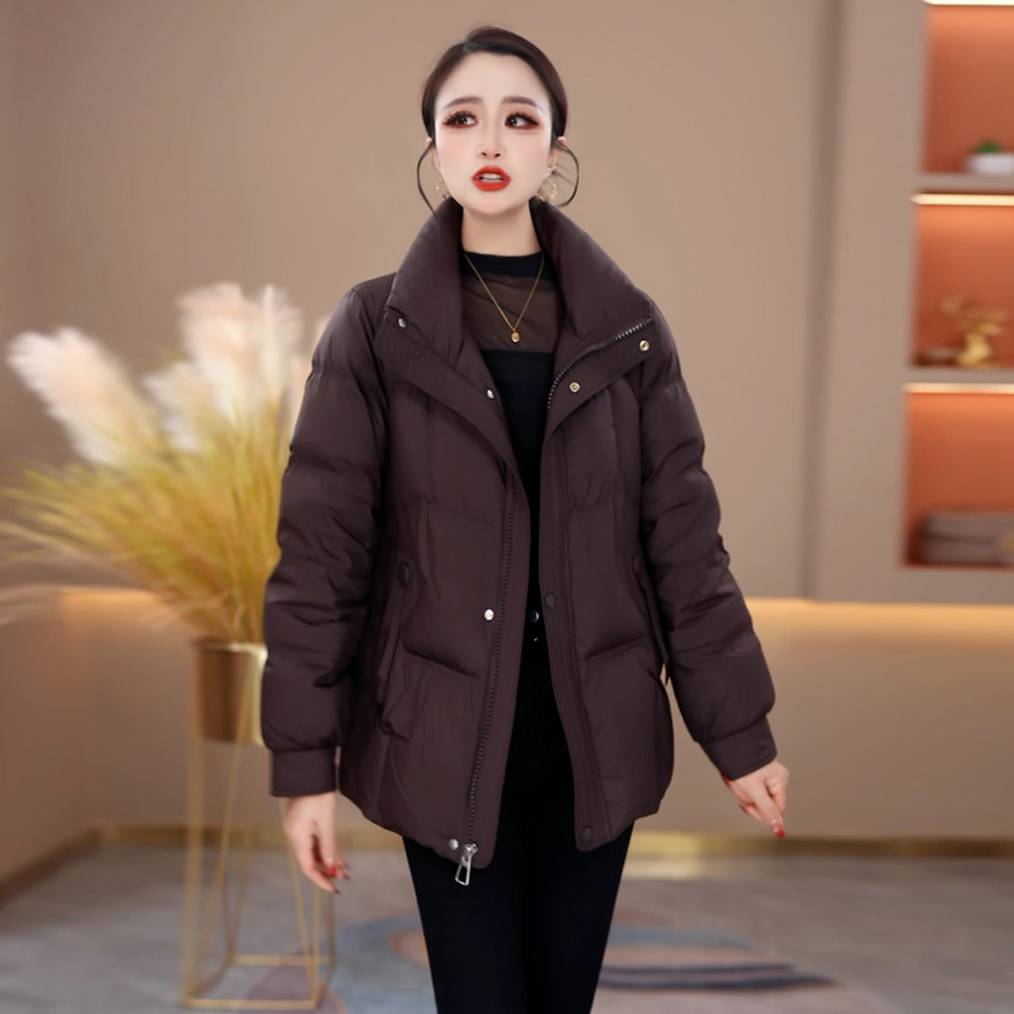 高品质时尚短款羽绒服女2025冬季新款妈妈装气质百搭加厚保暖外套