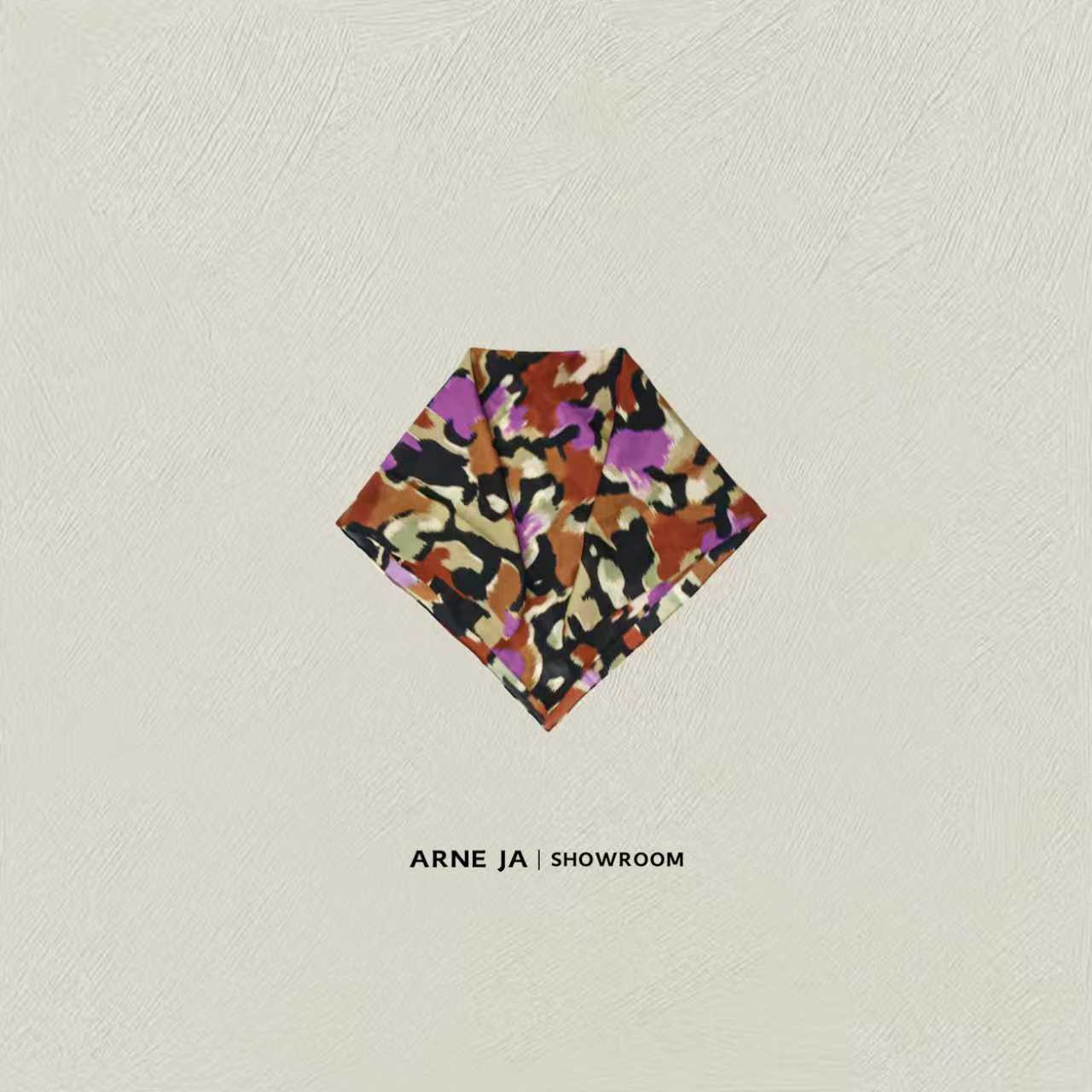 ARNE JA｜“野性时髦”抽象派手工挑边方形丝巾W8252674