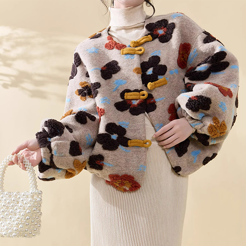 2025年秋冬新款复古气质高级感上衣独特漂亮新中式禅意保暖外套女