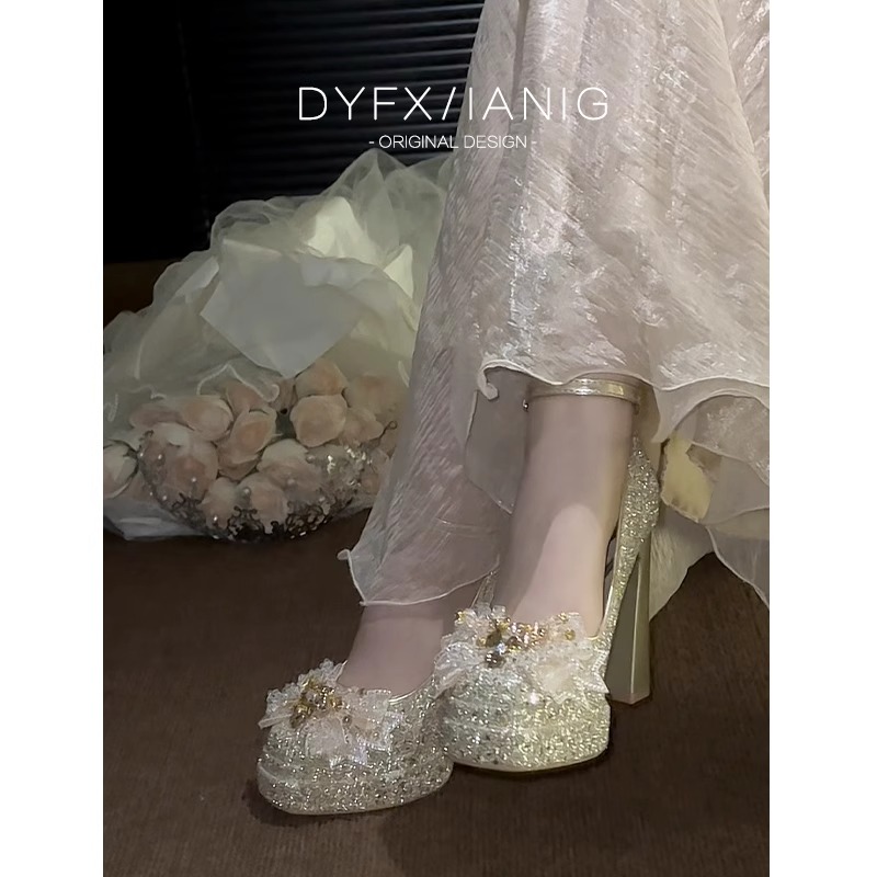 香槟色粗跟高跟鞋女水晶防水台绝美禾秀婚纱两穿玛丽珍婚鞋新娘鞋