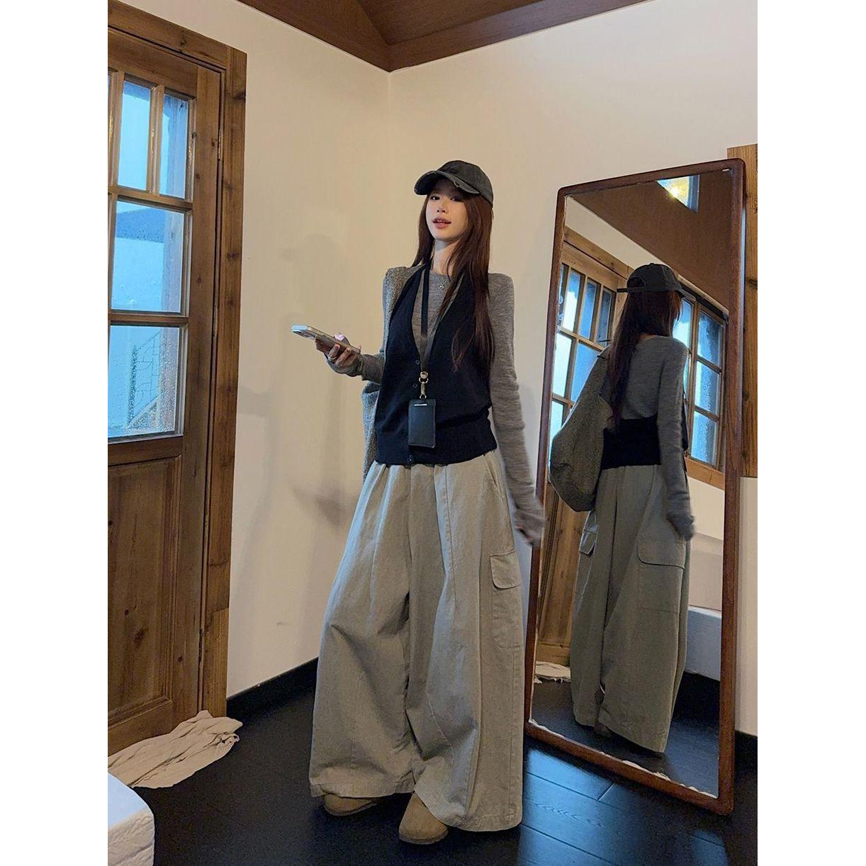 2025秋季时尚套装简约长袖内搭T恤针织马甲背心阔腿工装裤三件套