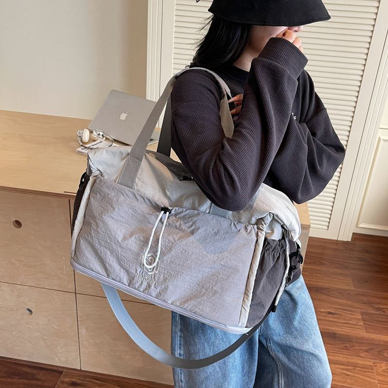 大容量旅行包女短途手提出差轻便行李袋男收纳斜挎运动游泳健身包