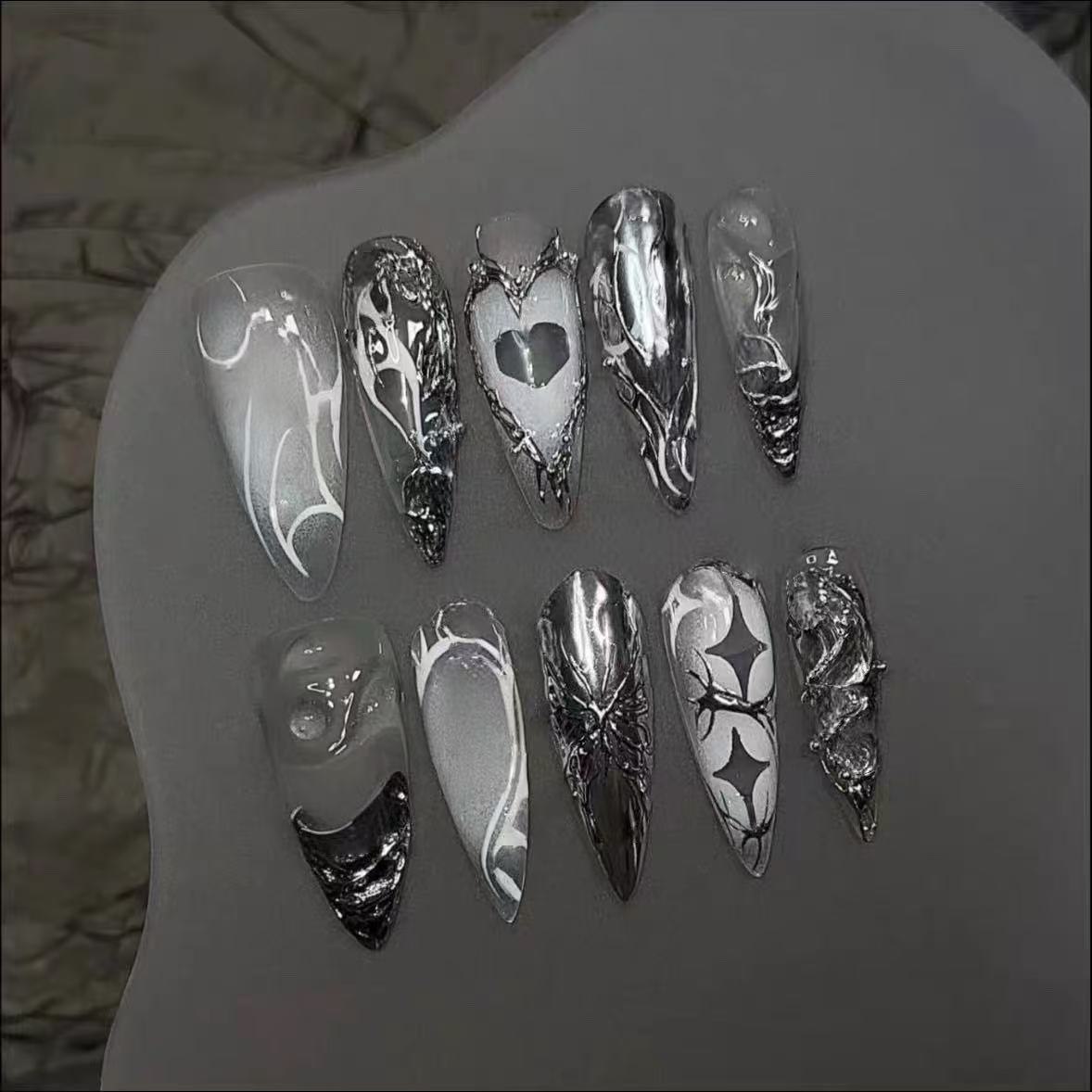 纯手工新款气质高级穿戴甲黑丝绒轻奢长款暗黑系温柔显白手工美甲