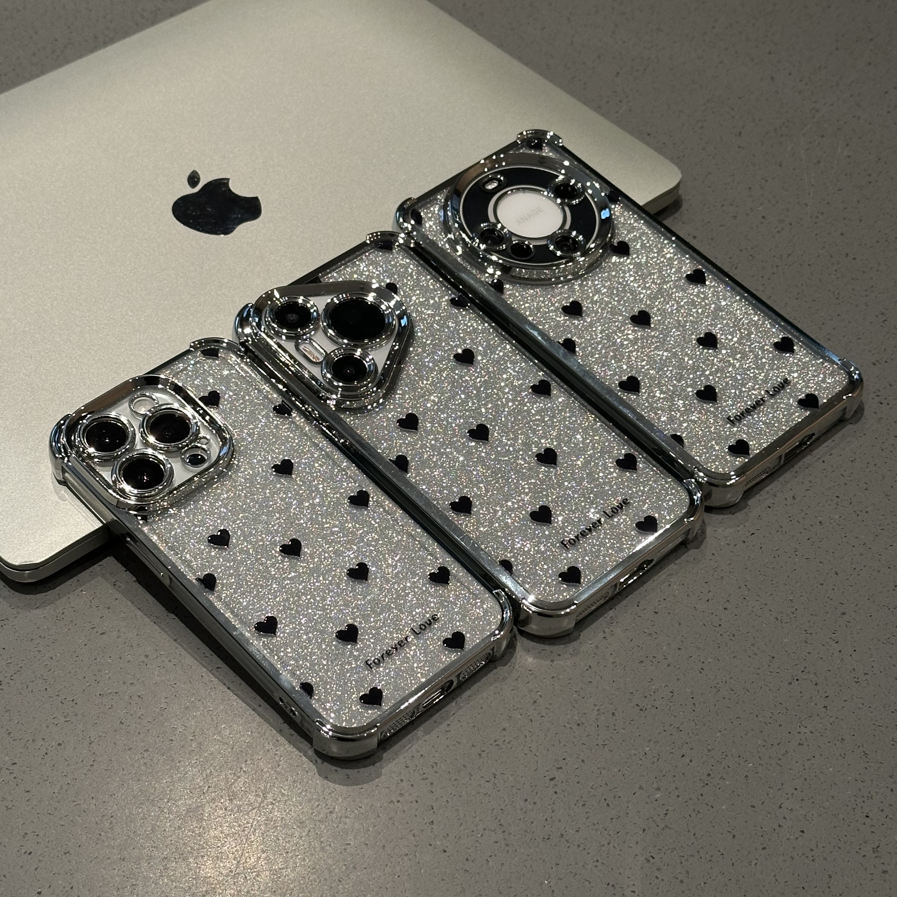 BANCA 满屏黑色小爱心电镀防摔手机壳适用苹果16华为oppo小米vivo