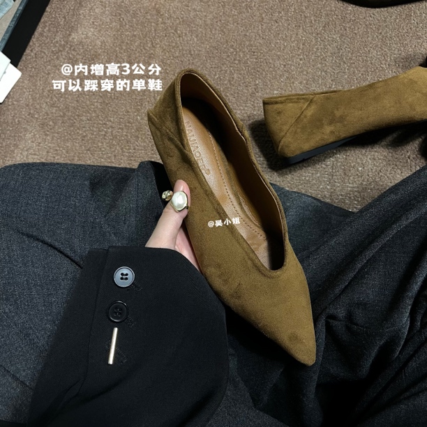 2025秋季新款尖头浅口气质百搭内增高女鞋时尚复古通勤平底单鞋