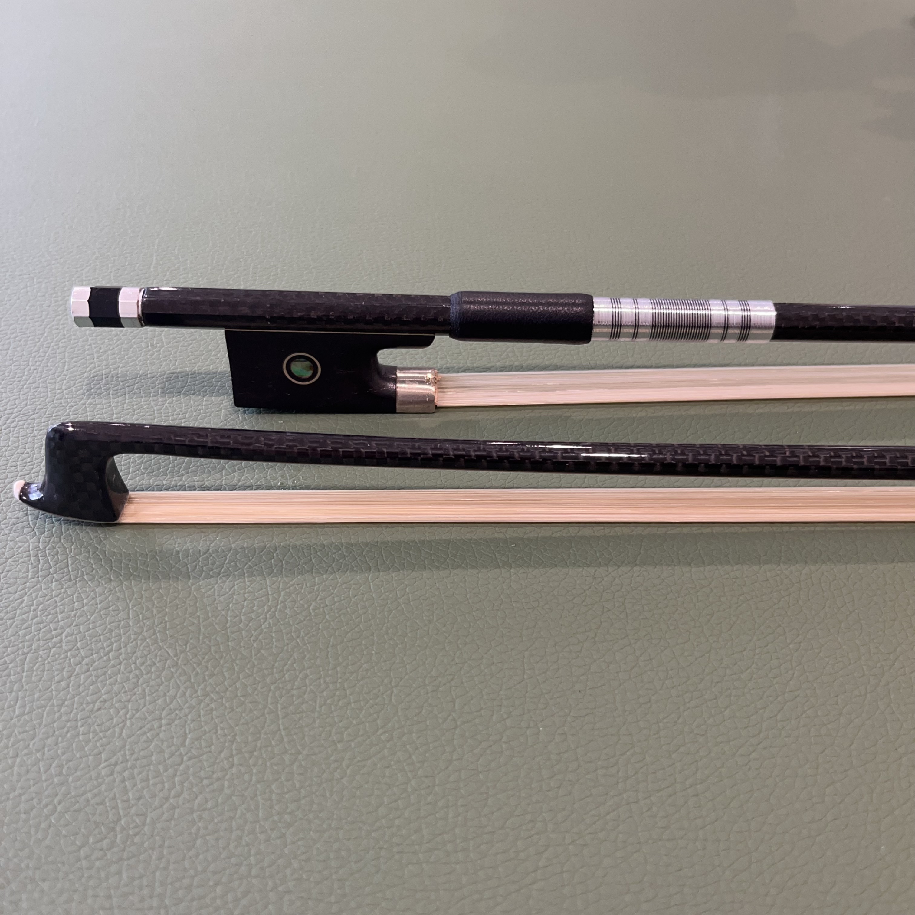 暗花格碳纤维小提琴琴弓