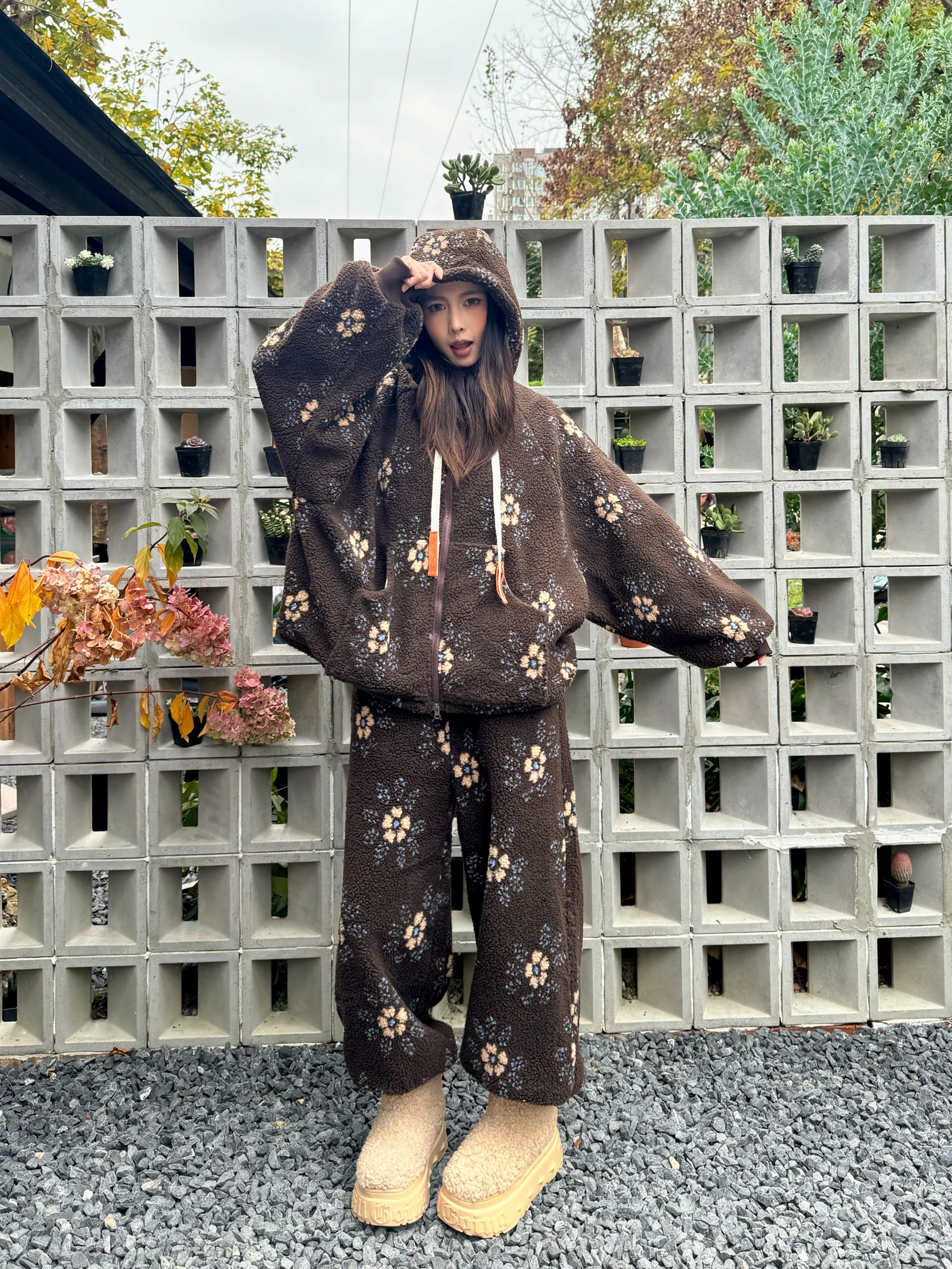 韩系高级感时尚珊瑚绒连帽睡衣女冬季新款加厚保暖家居服套装外穿