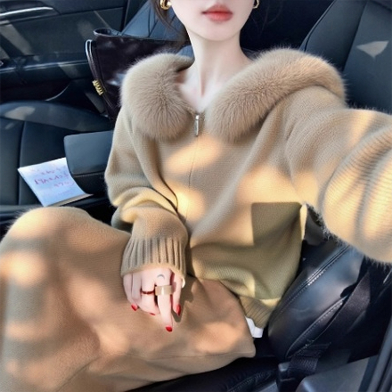 韩系时尚毛毛领连帽针织开衫女秋冬新款大码胖MM宽松显瘦毛衣外套