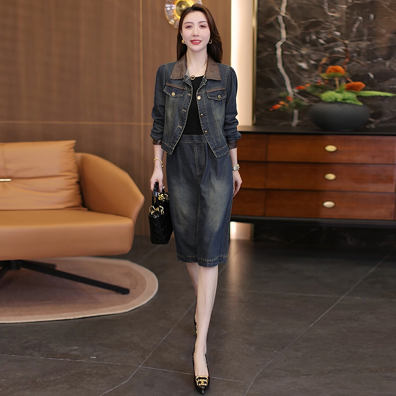 2025秋季新款拼接牛仔裙时尚韩版遮肚显瘦百搭气质减龄洋气两件套