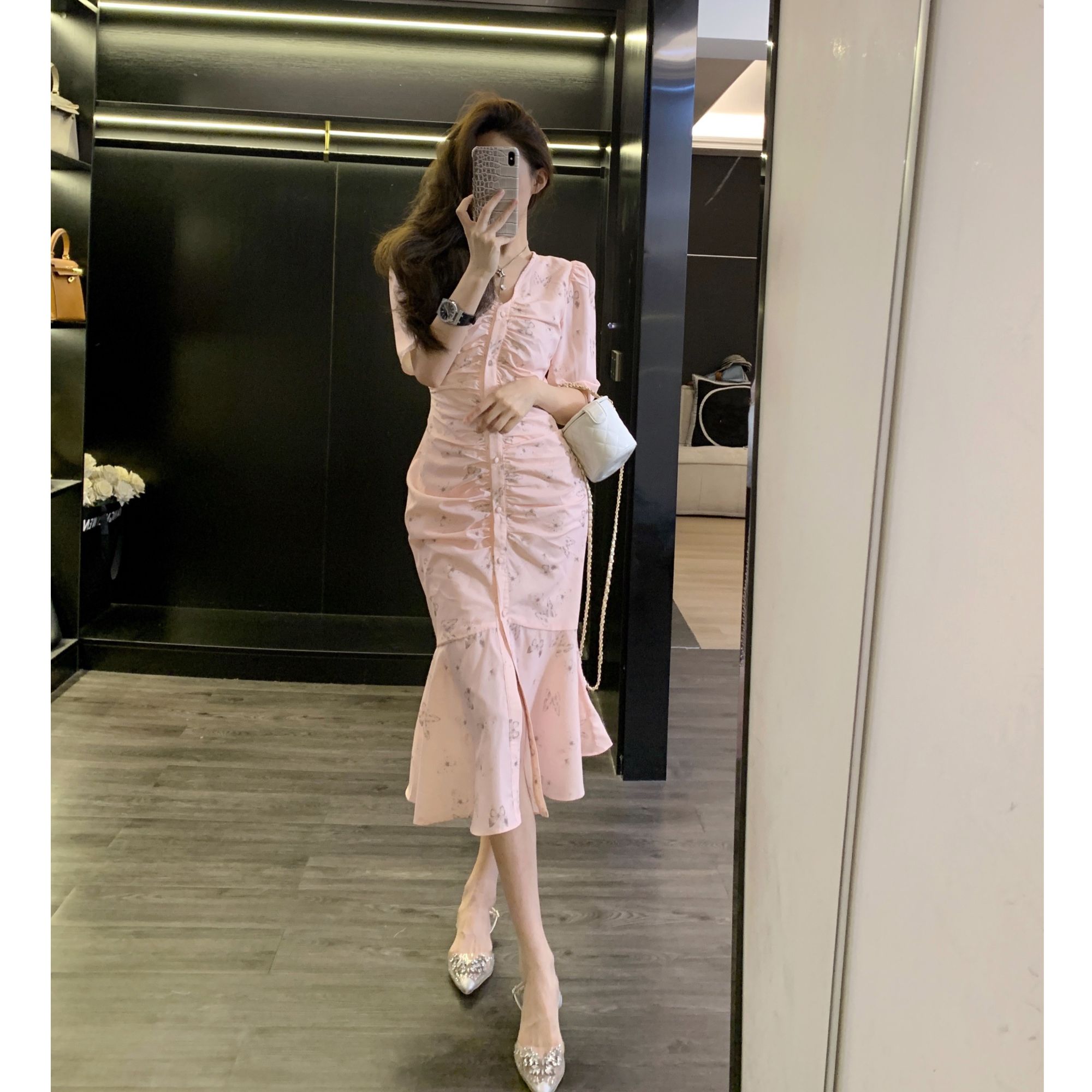 【现货】Leathercat粉色连衣裙女夏时尚高级感褶皱收腰包臀鱼尾裙