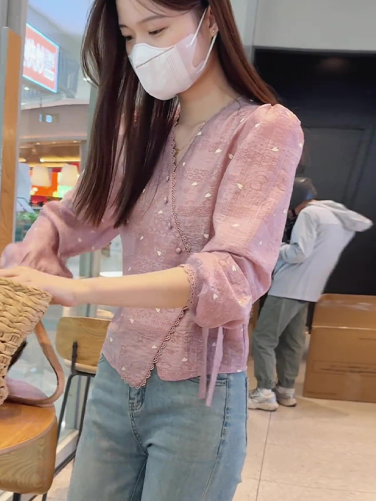 【现货】新款秋季衬衫高级感轻奢减龄洋气巨好看的小衫气质女士上衣