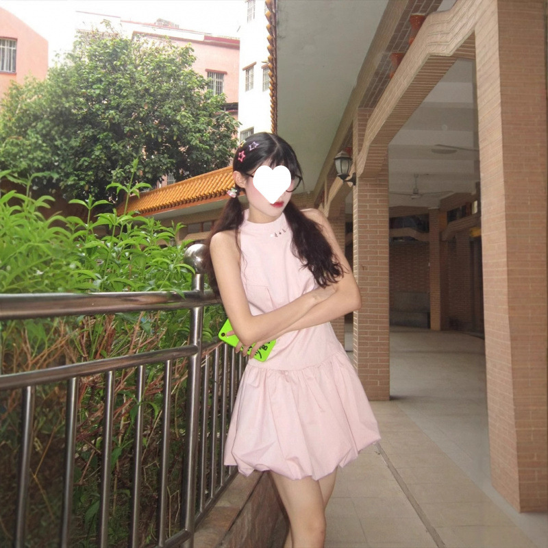 显瘦连衣裙女装夏季少女辣妹甜美高腰短款无袖挂脖纯色百搭花苞裙