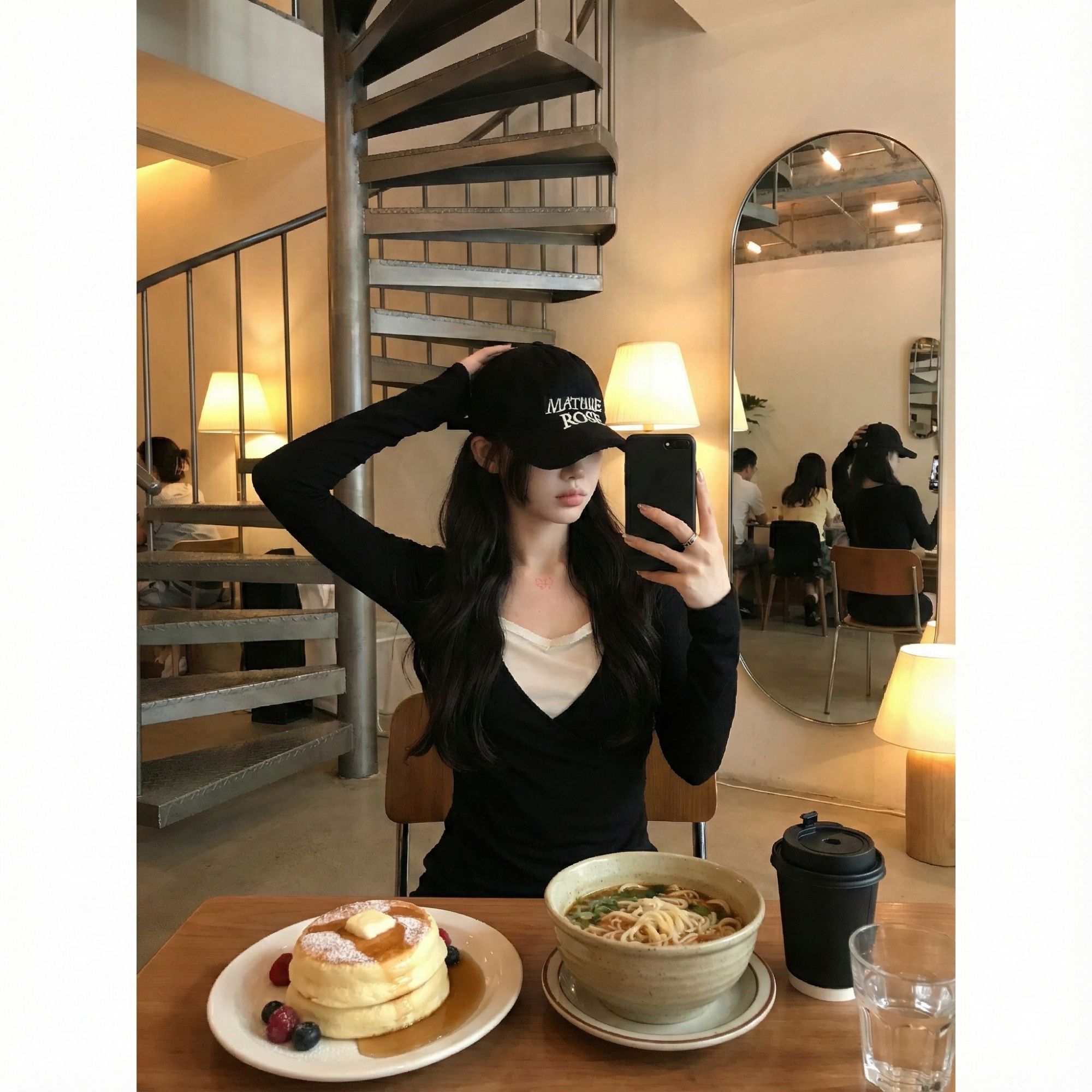 秋季新款假两件v领长袖t恤女美式辣妹设计感修身显瘦内搭打底上衣