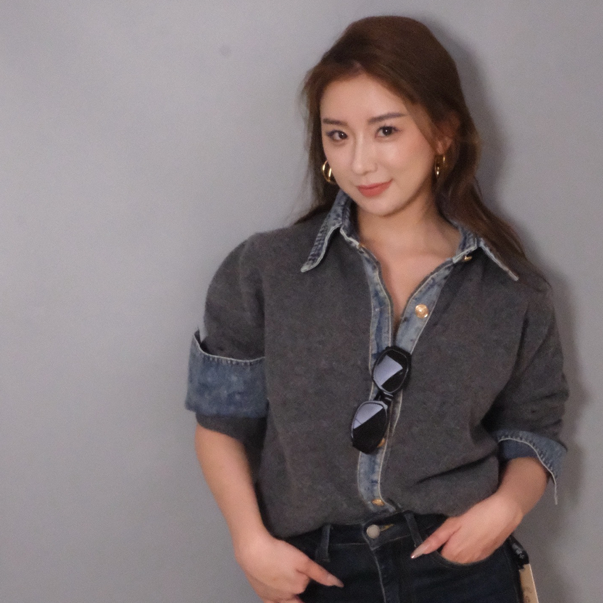 SUSIE HOLI 牛仔毛衣开衫拼接撞色