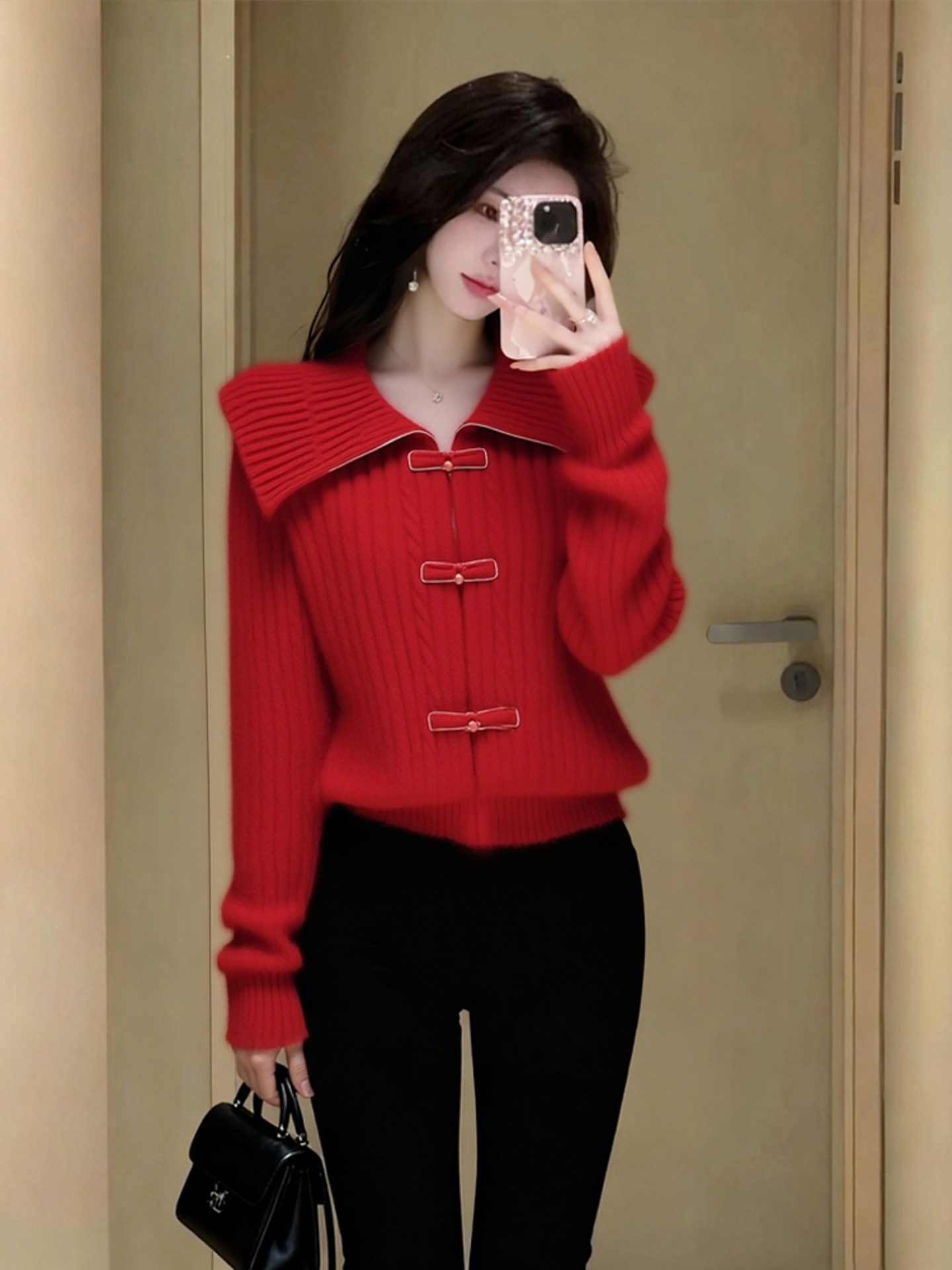 新中式红色翻领毛衣女2025秋冬新款设计感轻奢独特气质软糯针织衫