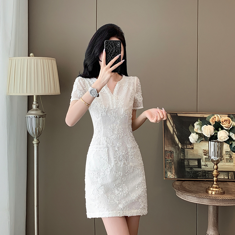 法式小香风v领时尚连衣裙女夏季新款高级感轻奢气质收腰短款裙子