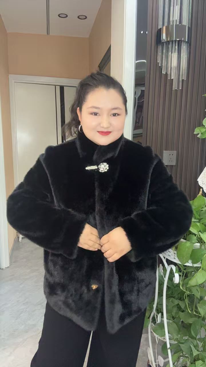 【新疆包邮】皮毛一体立领短款大码女装外套大衣金标正品
