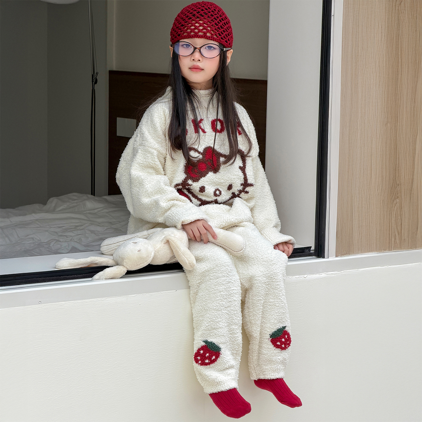 儿童加厚绒睡衣2025新款女孩超好看冬装半边绒家居服女童爆款套装