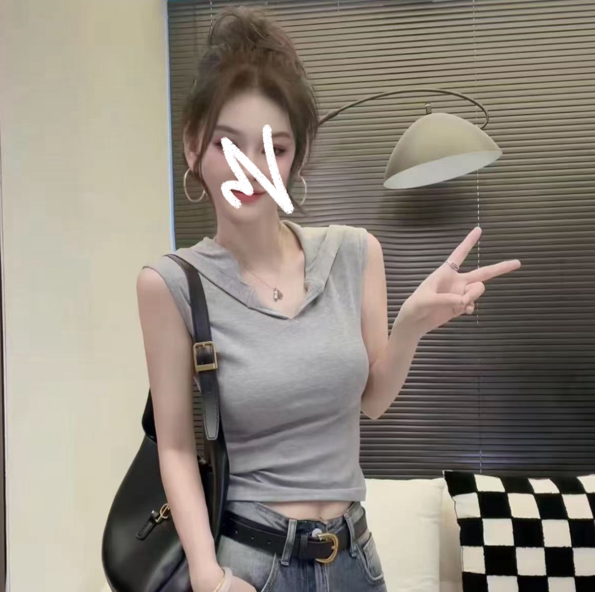 2026夏季新款无袖连帽 V 领背心女弹力修身显瘦休闲百搭上衣T恤女