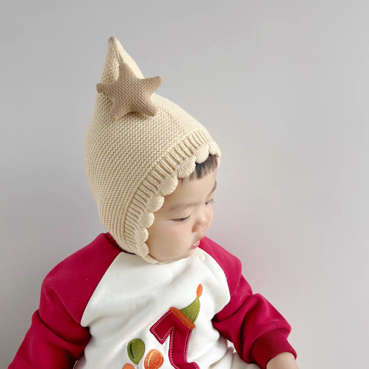 纯色系下巴绑扣冬天尖顶针织儿童五角星精灵毛线帽包耳简约宝宝帽