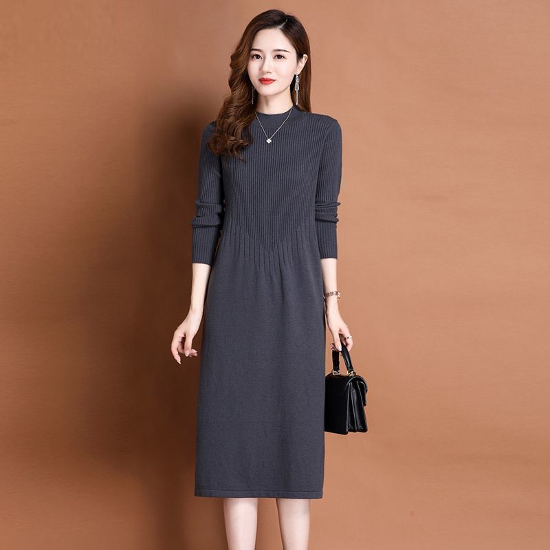 中长款半高领针织过膝连衣裙女2025新款秋冬气质内搭打底毛衣裙子