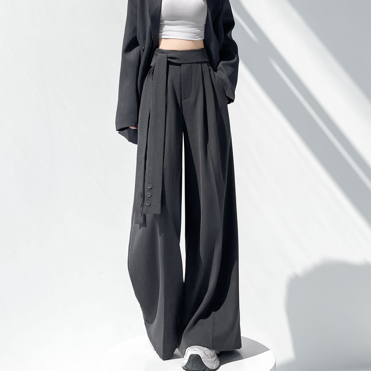 咖色毛呢西装阔腿裤女秋冬2025新款设计感绑带高腰垂感直筒拖地裤