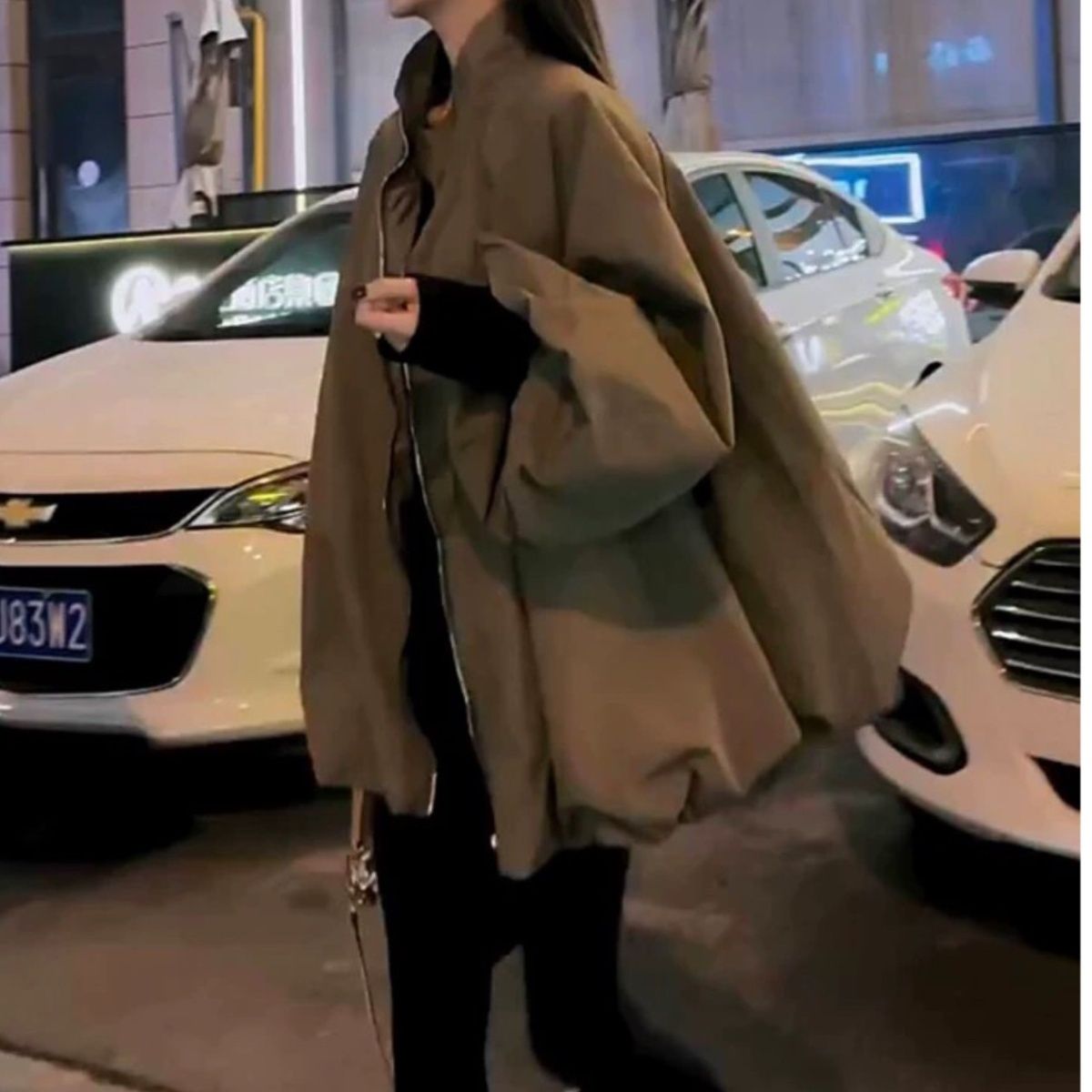 欧洲站2025春季新款时尚设计宽松炸街帅气抽绳长袖立领拉链外套女