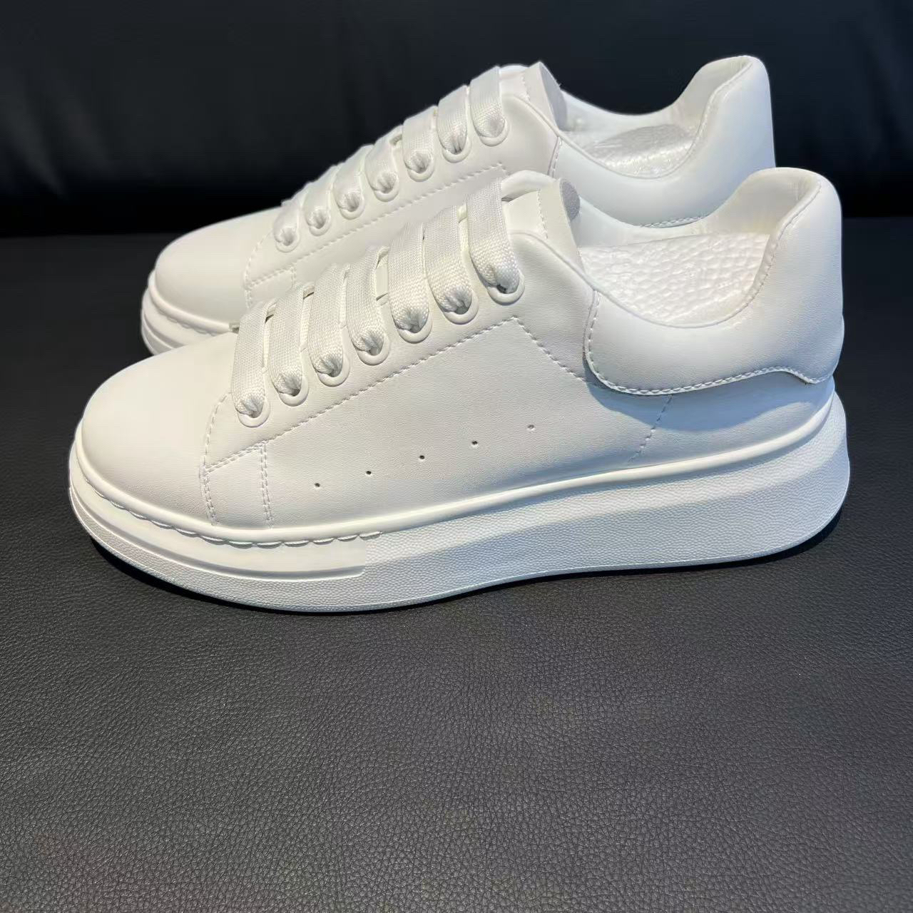 男士白色小白鞋休闲板鞋小白鞋潮流极简风系带时尚百搭韩版