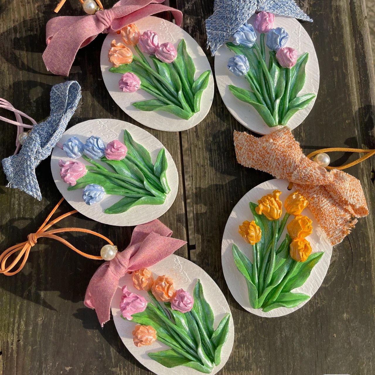 网红郁金香挂牌浮雕画白胚石膏娃娃涂色儿童diy手工创意制作地摊