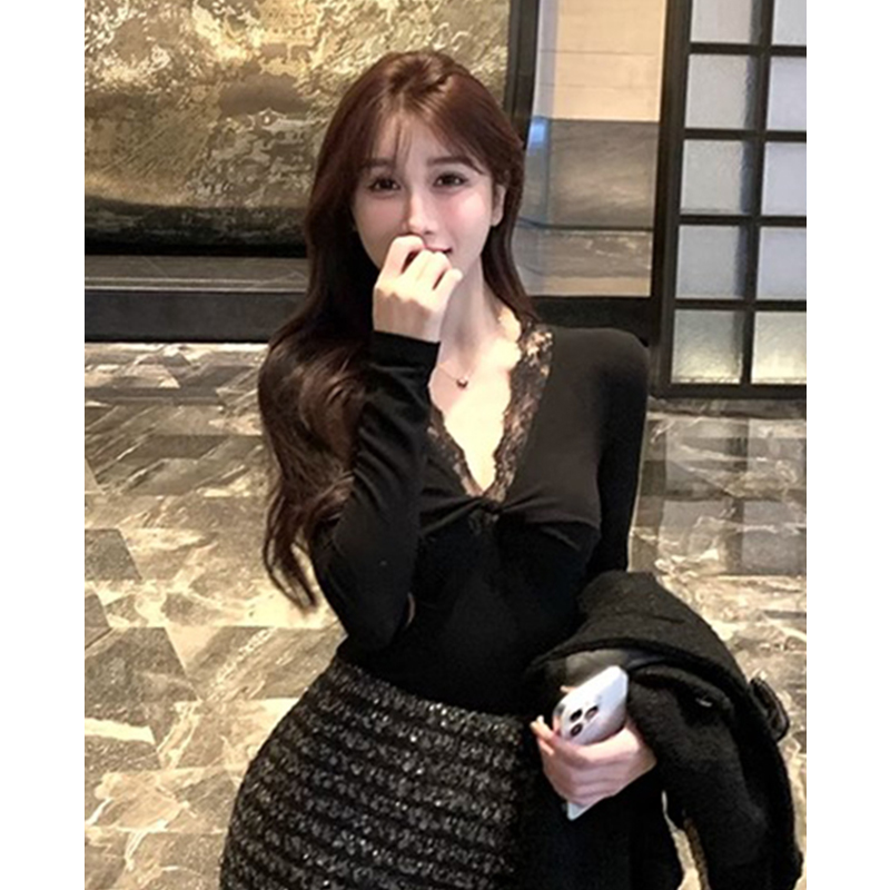 翰代维蕾丝V领扭结长袖T恤女气质修身显瘦秋冬双面绒打底上衣外穿