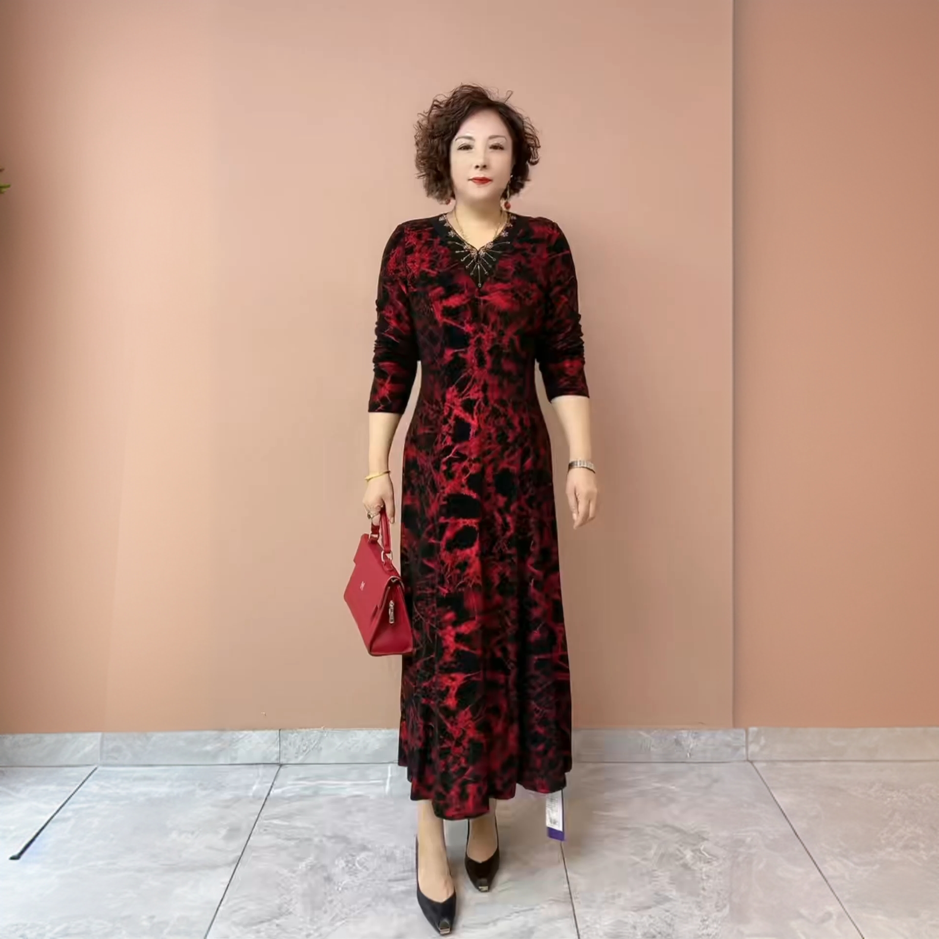 50300典云间秋装新款轻奢华丽洋气连衣裙中年妈妈收腰显瘦大摆裙