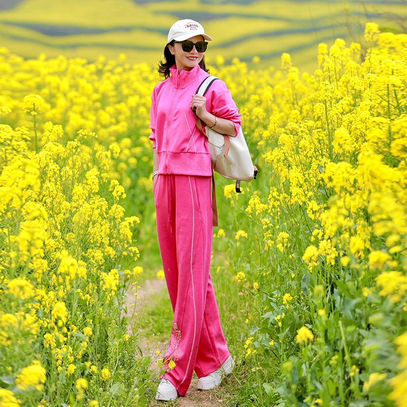 高级休闲运动套装女春季2025新款拉链玫红卫衣时尚洋气翻领两件套