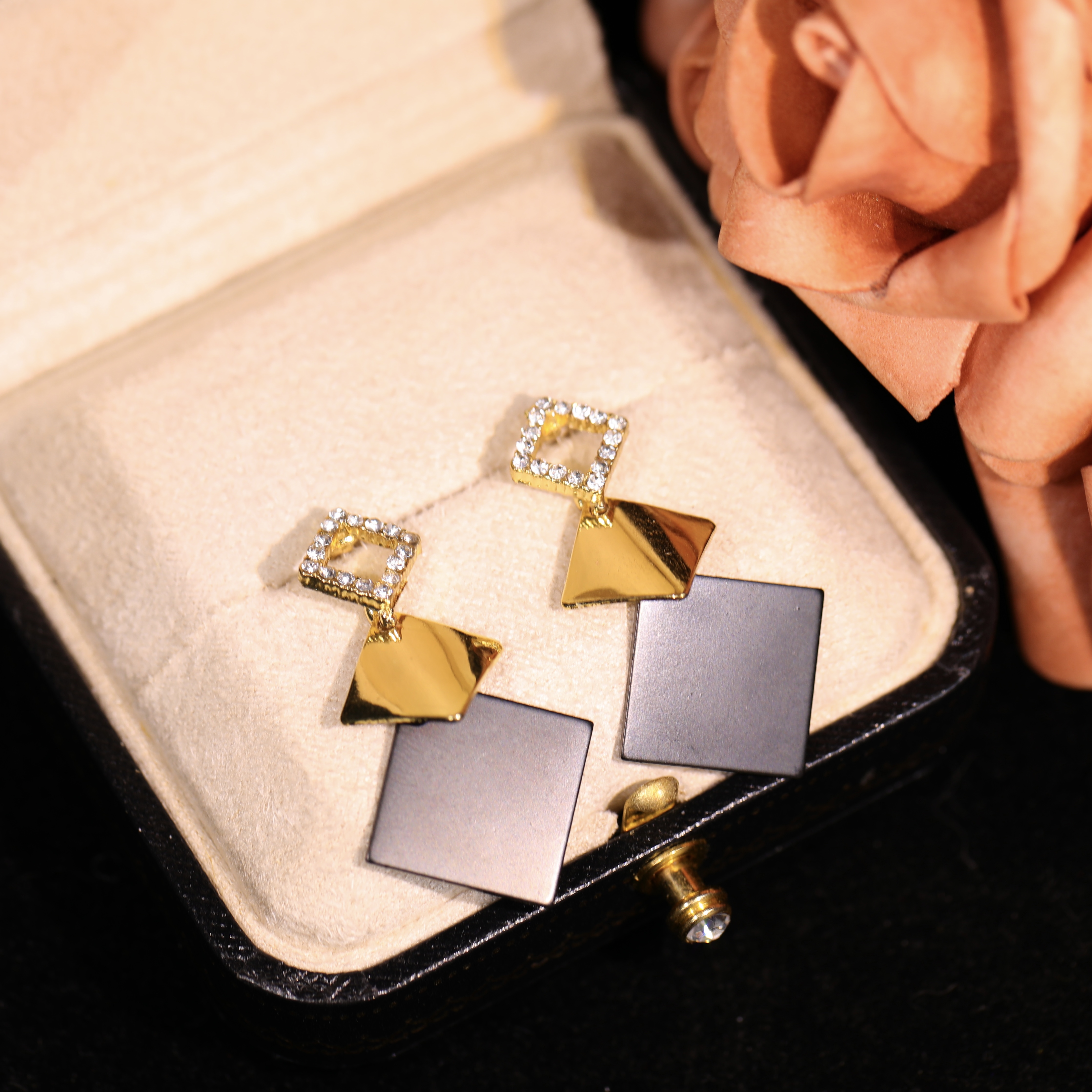 铜合金耳饰 【岑方】轻奢时尚气质百搭高级小众设计感耳饰RH1103