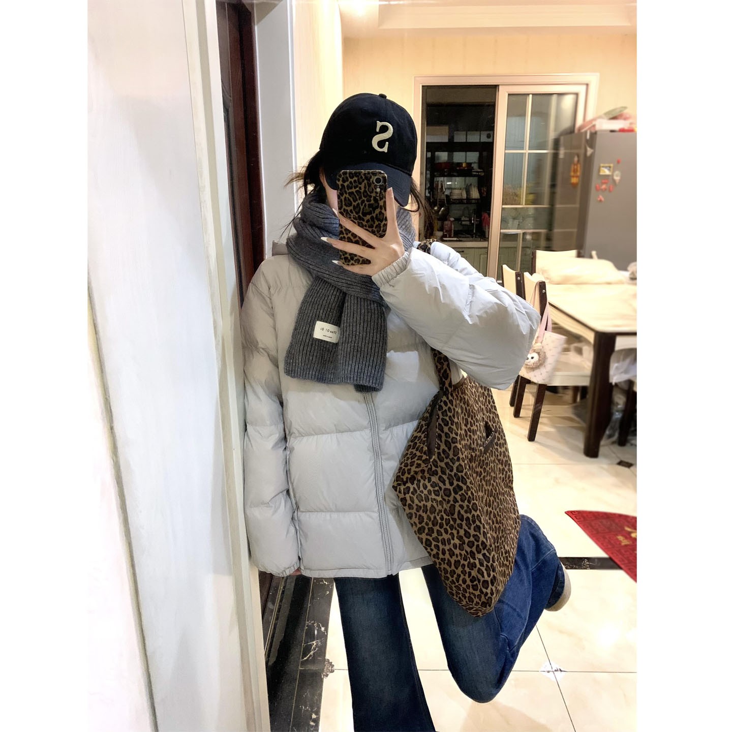 棉服女2025年冬季新款韩系宽松连帽纯色加厚保暖欧若风棉衣外套潮