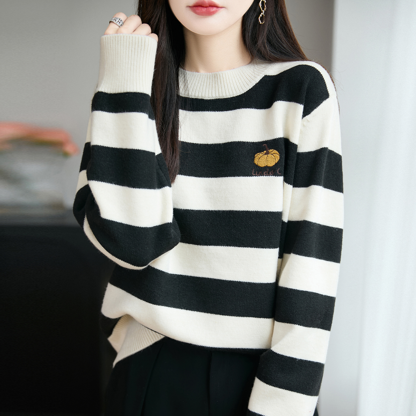 微胖mm秋冬特大码半高领女士毛衣遮肚子上衣高级感内搭针织打底衫