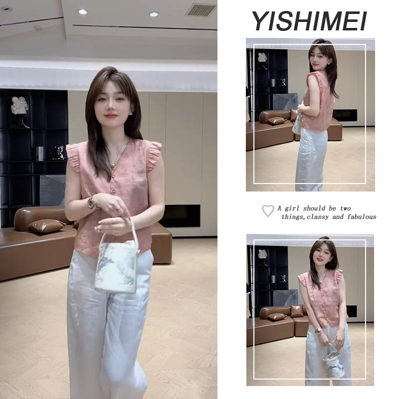 女装夏装2025年新款时尚V领单排扣飞飞袖减龄上衣休闲阔腿裤套装