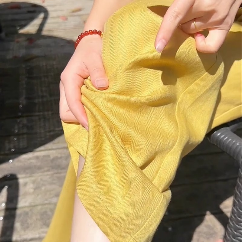高级感黄色直筒裤女2025夏季轻薄新款冰丝休闲裤高腰垂感阔腿裤子
