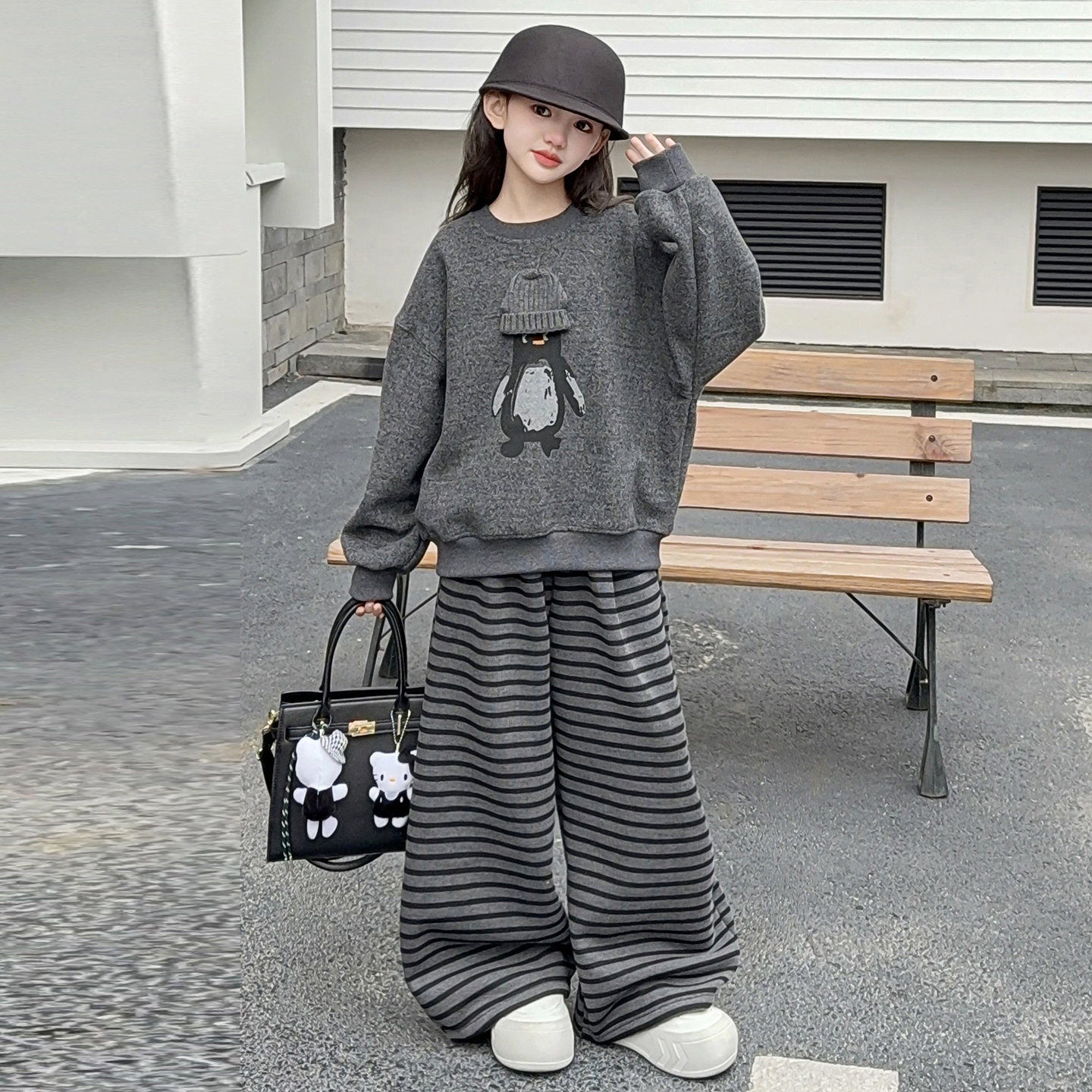 女童套装秋冬装2025新款洋气时髦加绒加厚卫衣中大儿童冬季两件套